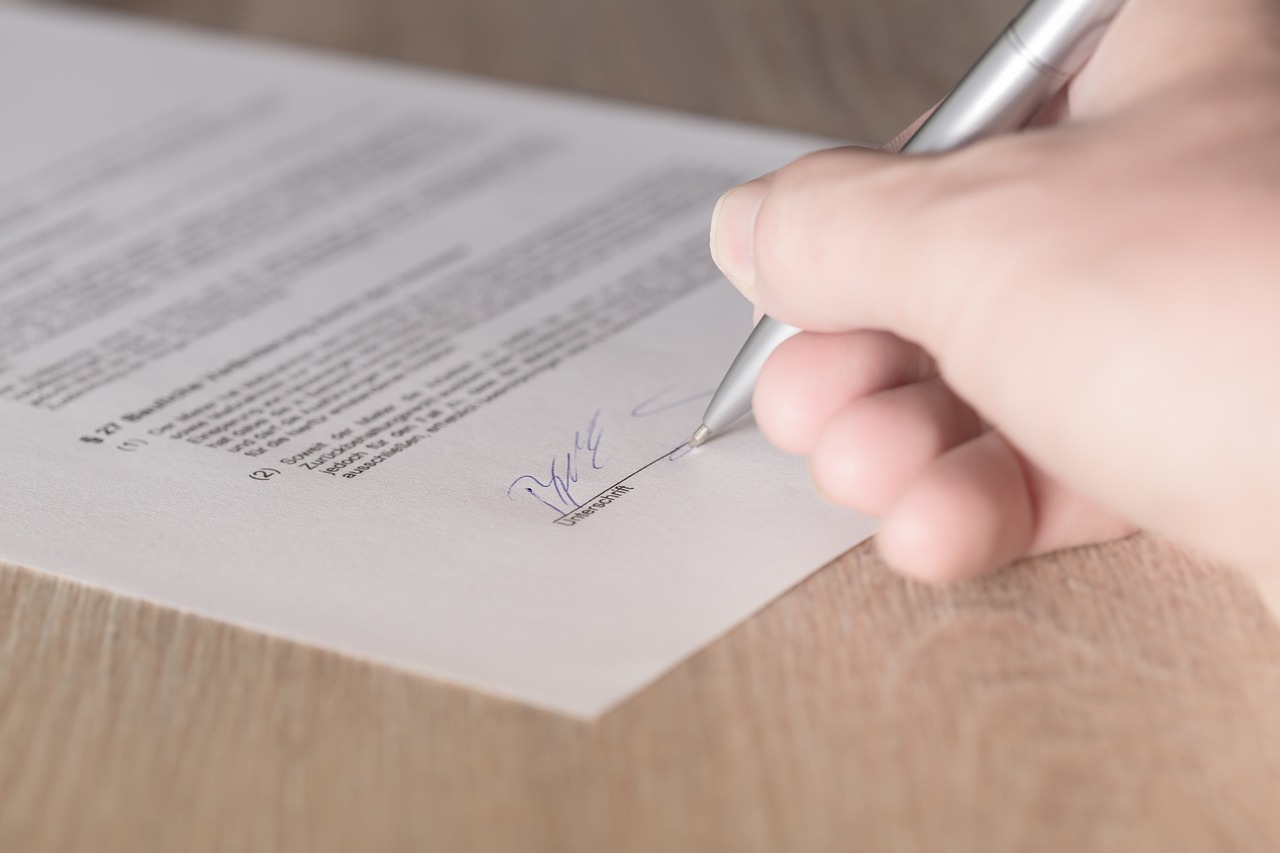 closing document signature